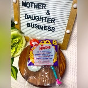ICE SKATIN BARBIE MCDONALDS HAPPY MEAL TOY